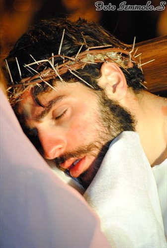 PER IL QUINTO ANNO CONSECUTIVO SI E’ SVOLTA  A CASSIBILE LA VIA CRUCIS VIVENTE