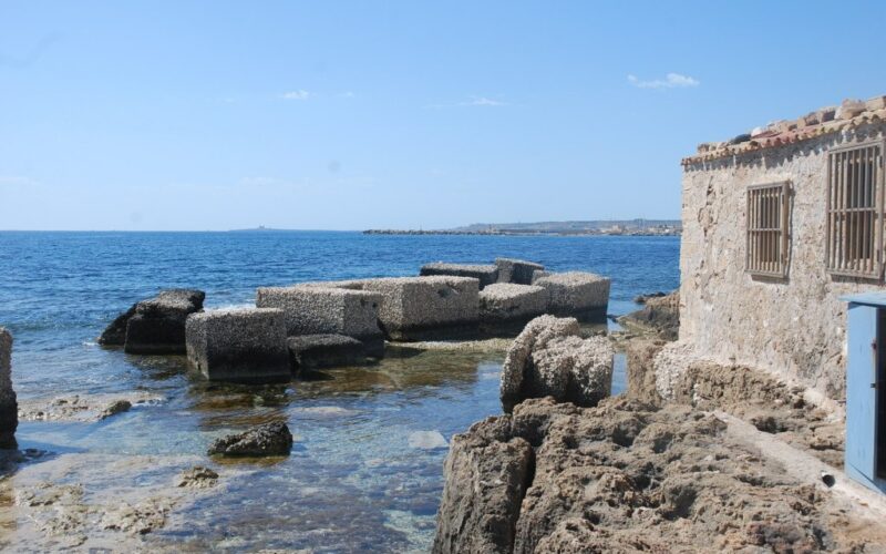 MARZAMEMI – IL MARE E’ ACCESSIBILE A TUTTI, RIMOSSO CANCELLO DI FERRO