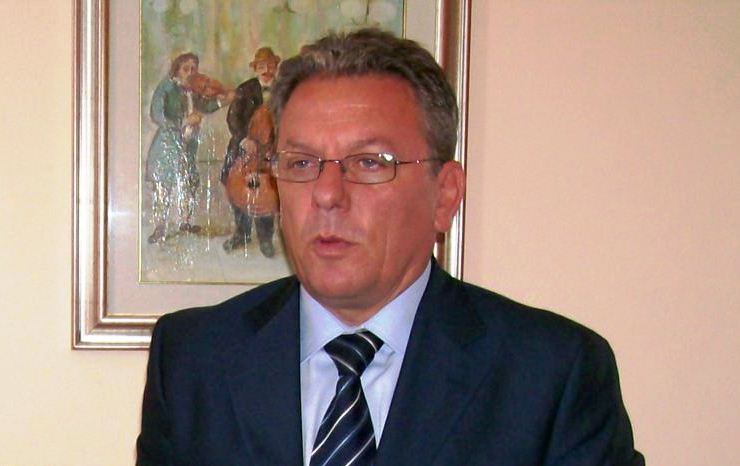 CANICATTINI BAGNI: TROVATO ORDIGNO DAVANTI CASA SINDACO PAOLO AMENTA