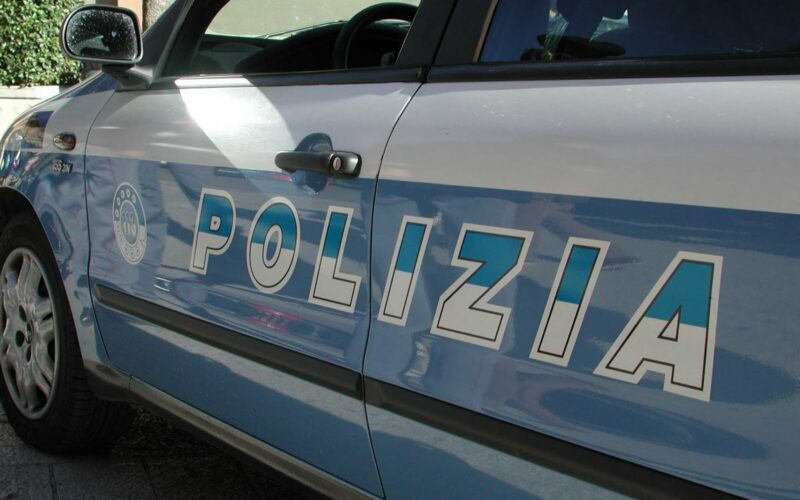 SIRACUSA – PROCURA ALLARME, SIMULA REATO, INTERROMPE IL PUBBLICO SERVIZIO E MINACCIA IL P.U., DENUNCIATO