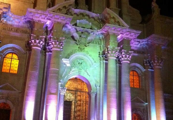 Siracusa, Feste Archimedee: Gran finale in Piazza Duomo con Cafiso