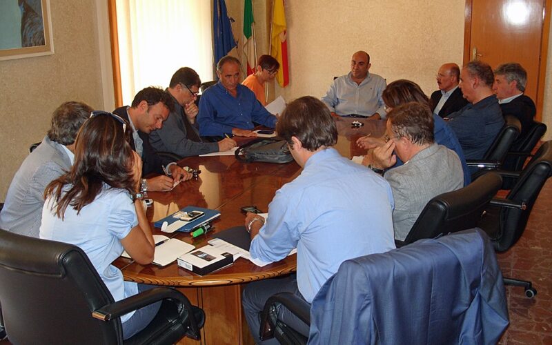 SIRACUSA, GIUNTA DELIBERA TAGLI INDENNITÀ SINDACO ED ASSESSORI