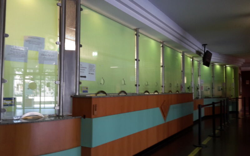 Pagare ticket all’ospedale di Siracusa? Non c’è problema, non vogliono soldi…