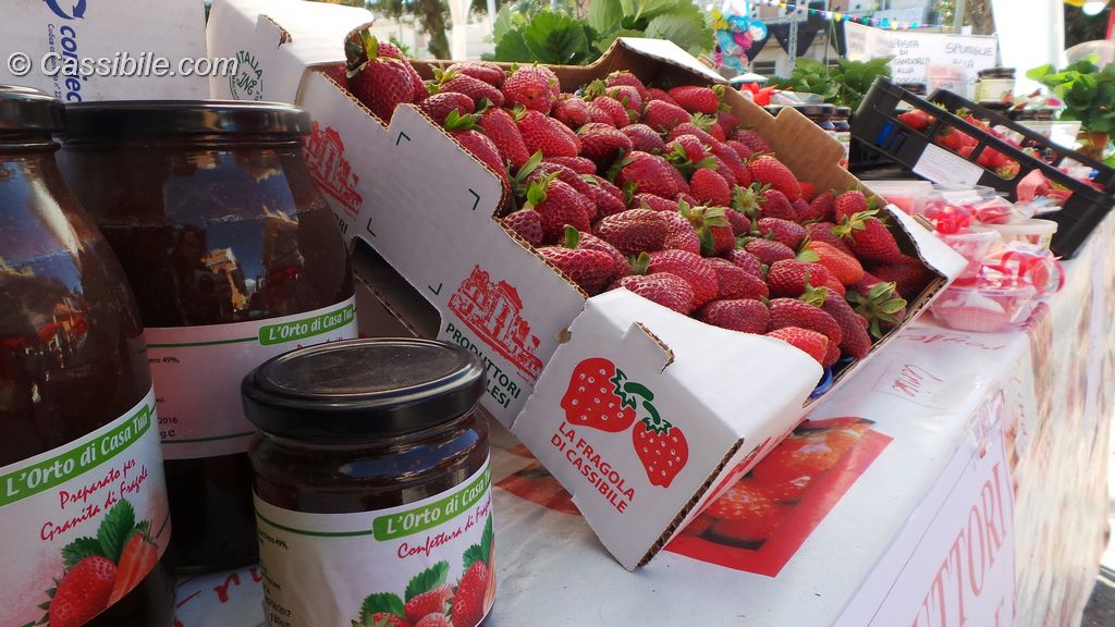 Cassibile è allegra con la Sagra della Fragola Cassibile è allegra con la Sagra della Fragola