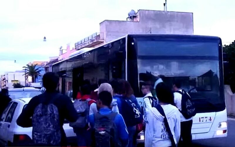 Anno scolastico 2016-2017, giro scuola, due nuovi autobus articolati per Cassibile