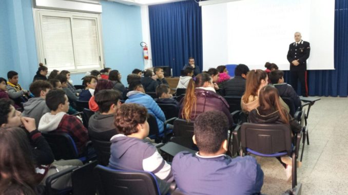 Bullismo e Cyberbullismo, i Carabinieri ne hanno parlato con gli studenti di Cassibile