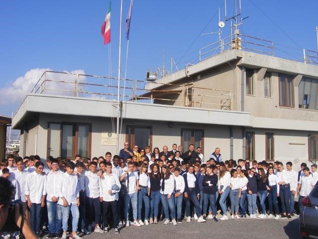 Siracusa, battesimo del mare per gli studenti dell’istituto nautico Rizza