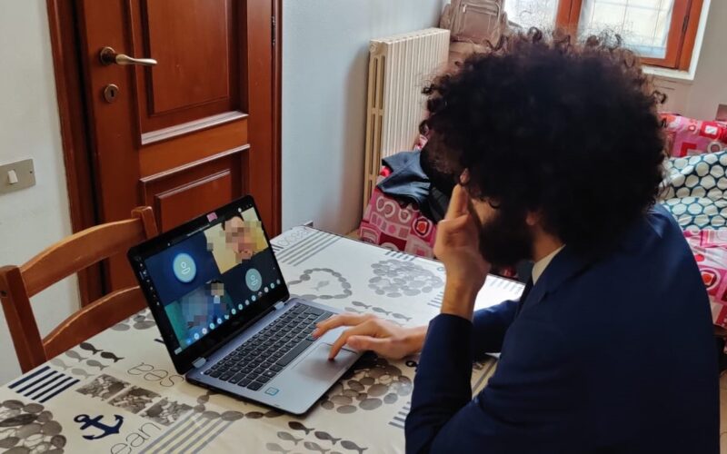 Coronavirus, Paolo Rosa si laurea a distanza al politecnico di Milano