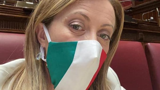 Giorgia Meloni, la leader di FdI, al ministro: "Chiudere la Baraccopoli di Cassibile"