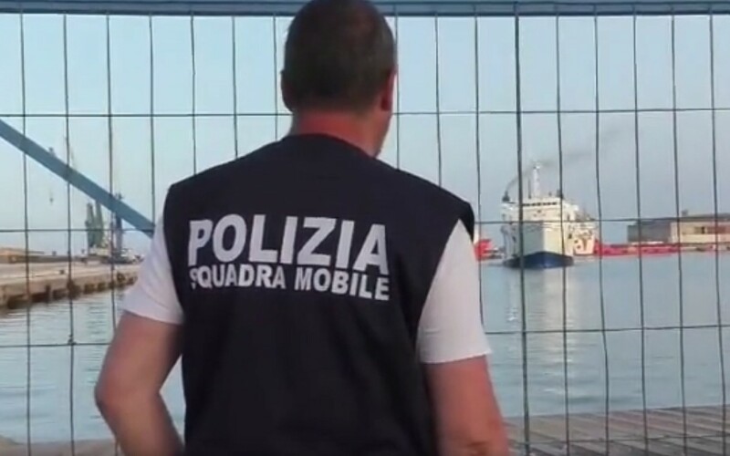 Polizia di Siracusa arresta due scafisti egiziani 