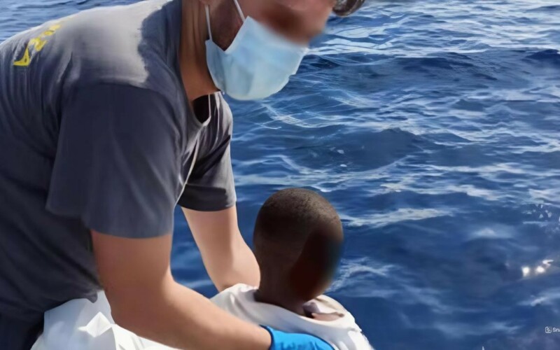 Il “bambino venuto dal deserto” è stato adottato, un bimbo del Gana
