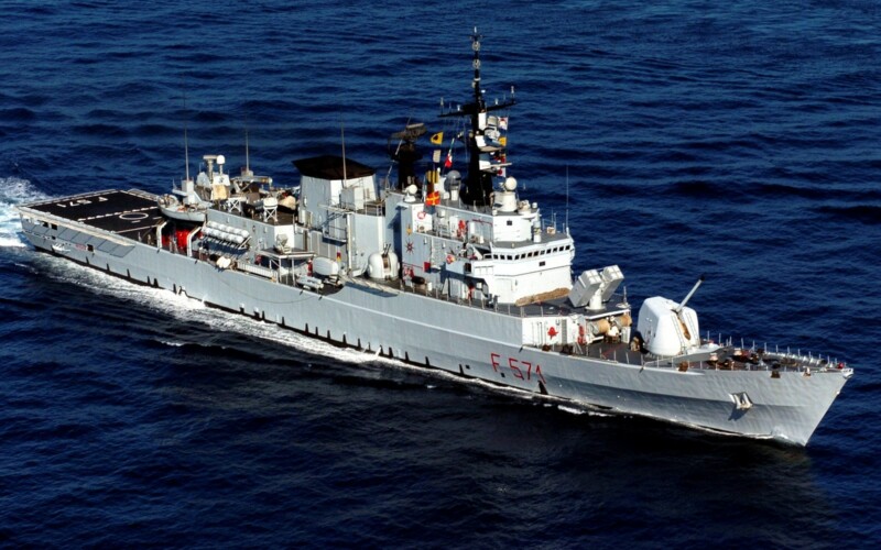 Nave Grecale in sosta a Siracusa per visite a bordo