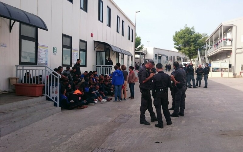 Sbarco di 50 migranti a Lampedusa, 210 trasferiti in serata