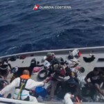 Barcone migranti naufraga: 21 dispersi, 7 sopravvissuti salvati
