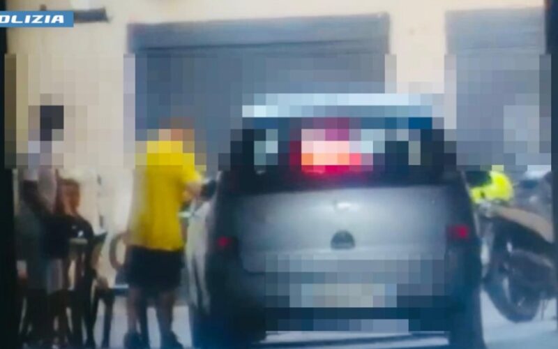 Take Away della droga a Palermo, allo Sperone 18 arresti