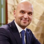 Spari contro la segreteria politica di Cambiano