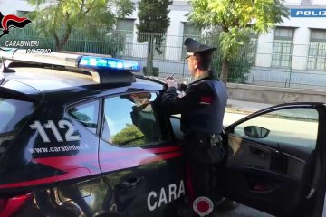 Tentato furto [VIDEO] moto a Palermo, 16enne arrestato, 25enne denunciato