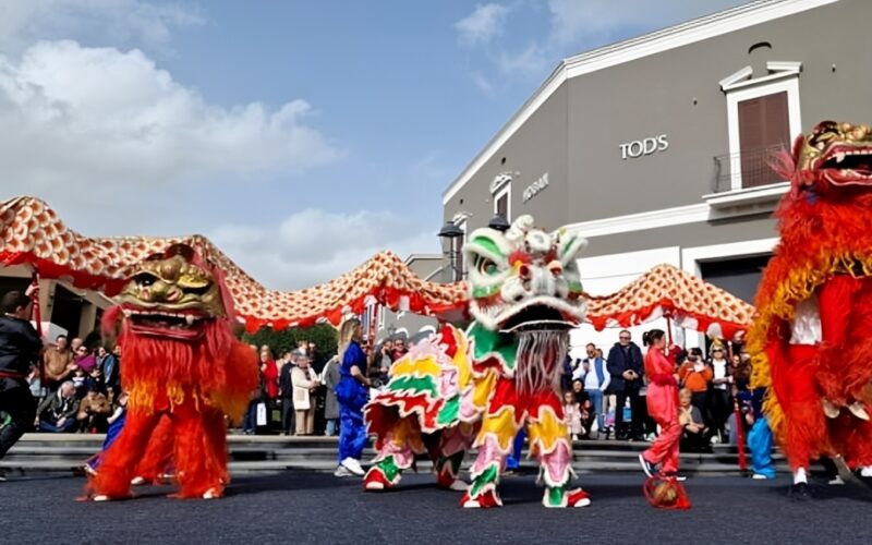 Capodanno Cinese, Sicilia Outlet Village celebra il Cavallo di Fuoco